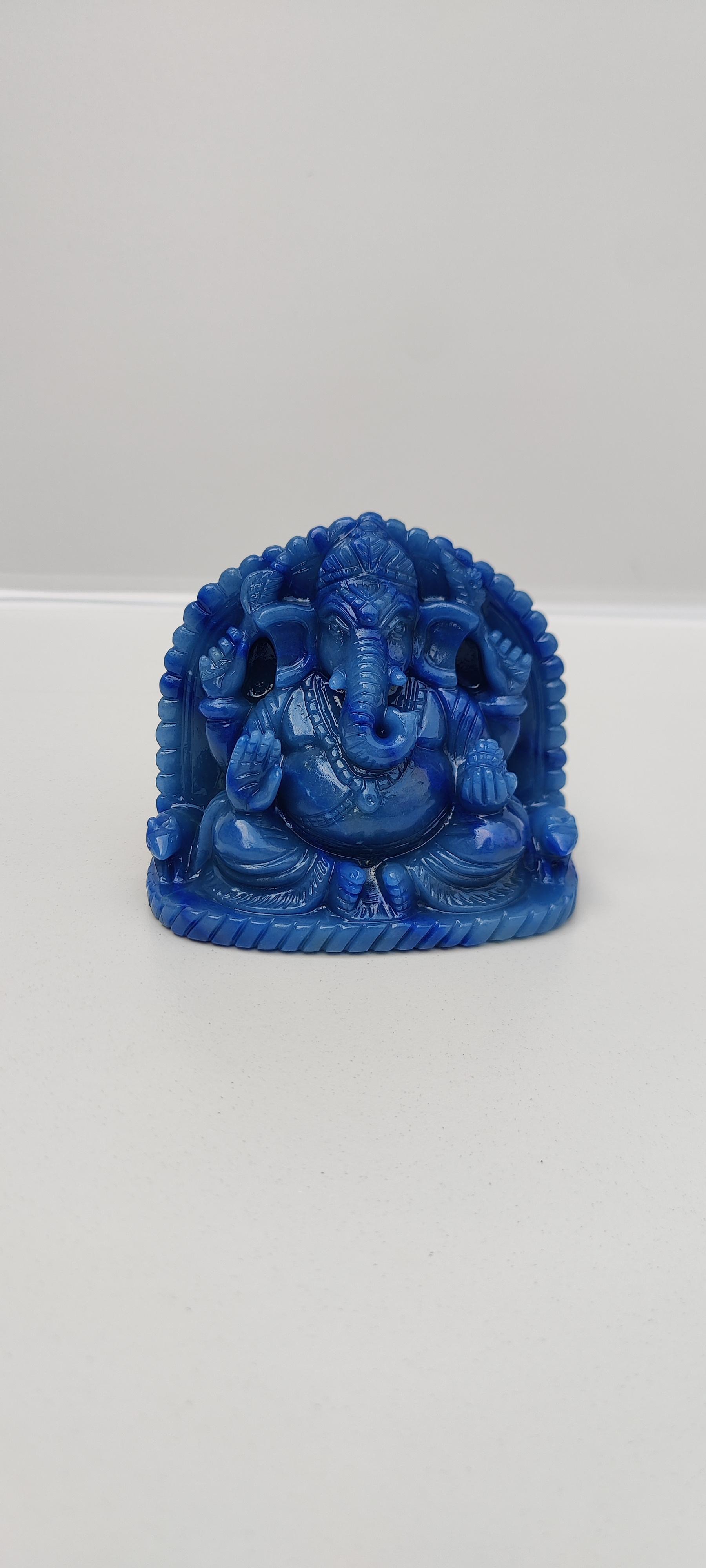 Handcarved blue quarts ganesha, blue quarts ganesh  crystal ganesha statue, Handmade blue quarts ganesha, goodluck ganesha blue ganeshArticle:  Buddha Standing statue